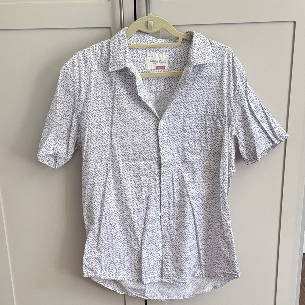 Sovereign Code White and Gray Patterned Shirt